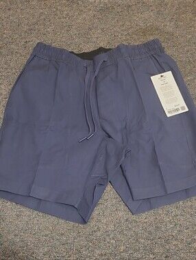 Men's LULULEMON Drawstring Performance Shorts - Navy